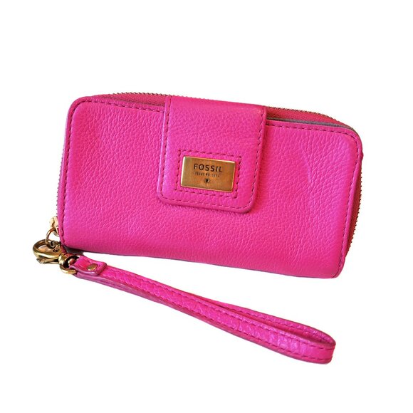 Fossil Pebbled Leather Wristlet Wallet - Picture 1 of 10